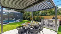 Soleil Oasis by Avantstay Screened Pool + Outdoor Lounge + Firepit Near the Beach