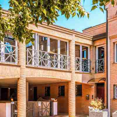 LHE Forli Living 68 Hotel Exterior