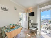 Nido Belvedere AC and Lake View - Happy Rentals Hotel a Lesa