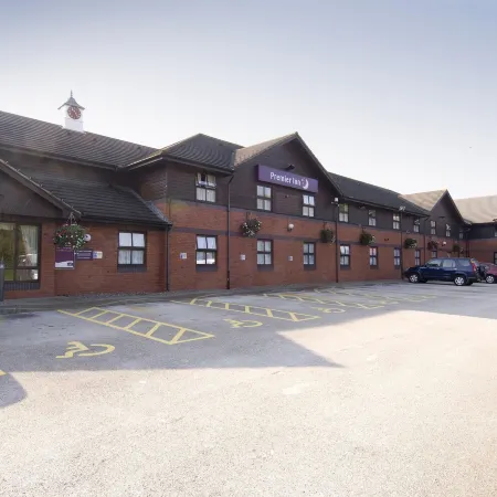 Premier Inn Birmingham Oldbury (M5, Jct2)