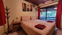 Hotelito Swiss Oasis, Playa Zicatela - Adults Only - Kitchen - Cocina - parking