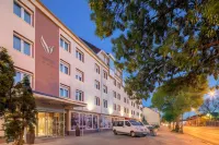 Vitta Hotel Superior Hotels in 