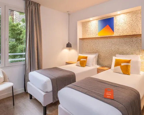 Hotel Izzy Hotels in Paris