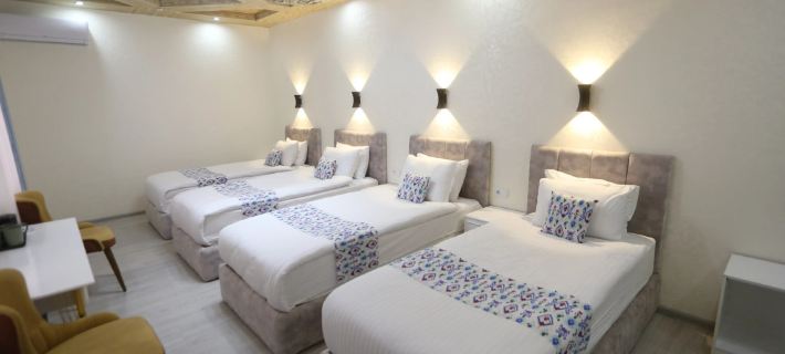 Bibihojar Hotel ヒバのホテル