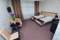 Lastochka Hotel