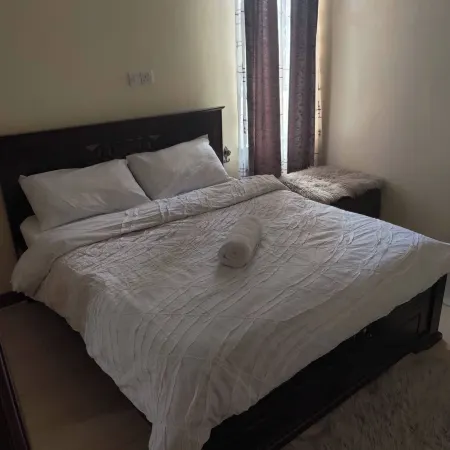 Spacious 1bedroom- Apartment