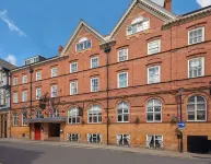 Macdonald New Blossoms Hotel Hotels in 