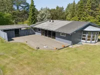 "Linda" - 600m from the Sea - 3-Star