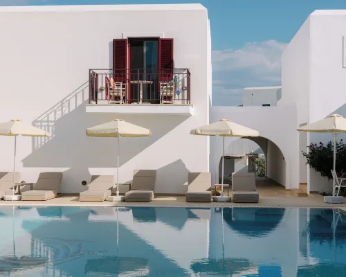 Perla Hotel Hotels near Portara