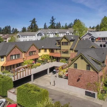 The Eagle Harbor Inn