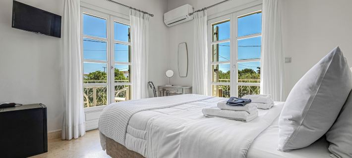 Mimoza Hotels in Spetses