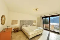 Villa Isola Verde - Homestays