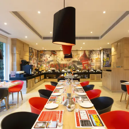 Red Fox by Lemon Tree Hotels, Dehradun