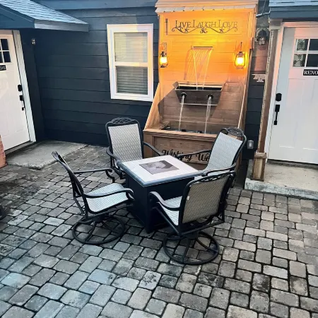 Tahoe Studio Spa With Hot Tub and Sauna