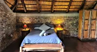 Umvangazi Rest - Enjoy a Relaxing, Rejuvenating and Peaceful Setting in the Bush - balcony