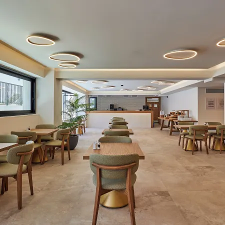 Enorme Epavli Urban Living