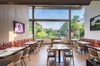 Temple Tree Hotel Shirdi, a member of Radisson Individuals - Parkering