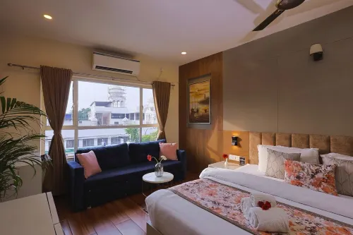 INDUS TIARA- A Corporate Boutique Hotel - Baarit