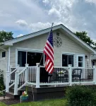 Cozy cottage with lake view! 20 min from Cedar Point, Kalahari, & Sports Force! - 4星級