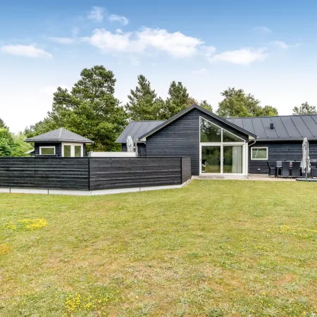 "Sunna" - 1.2km from the sea Hotels in Bindslev