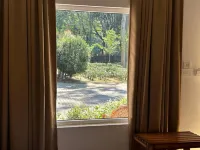 Jungleciti House - parking