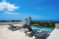 Penthouse Suites at Emotions - Biệt thự