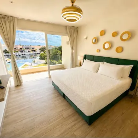 Marina view 3BR pool 7min walk to beach