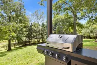 Lake Views Hot Tub Fire Pit Micro Events - Wifi