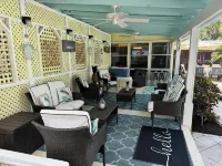 Resort Style Home Steps to Beach, Heated Pool, Game Room, Singer Island Getaway! - de playa