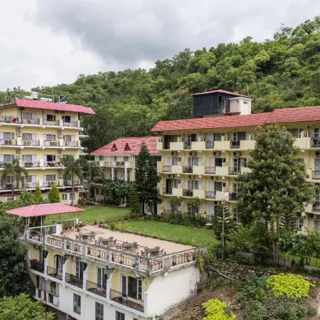 Justa Riverside Resort Srinagar