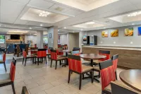 Comfort Inn Near Greenfield Village - breakfast