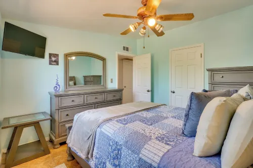Outdoor Sanctuary + Gym! Retreat 4 Mi to Reid Park - Homestays