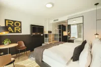 Holiday Inn - the niu, LEO NUREMBERG by IHG - Kitchens