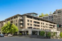 Courtyard by Marriott Seattle Bellevue/Downtown - 3-Star