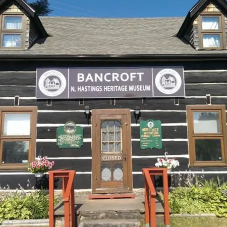 Cozy Basement Retreat in Bancroft
