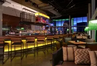 Hilton St. Louis at The Ballpark - bar