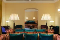 Grand Hotel des Etrangers - parking