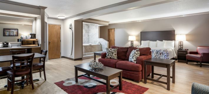 Red Roof Inn & Suites Jacksonville, NC Hotels in Onslow County
