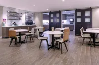 Residence Inn St. Louis West County - breakfast