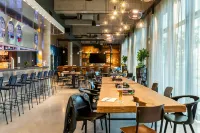 Moxy Berlin Airport - bajet