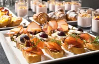 Leonardo Hotel Völklingen-Saarbrücken - 朝食