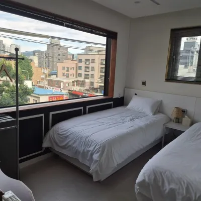 Daejeon Pension-type emotional accommodation Hotel The Jazz 鄰近大同天空公園的酒店