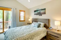 Laconia Home w/ Beach - 1/2 Mi to Weirs Beach - 3 étoiles
