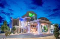 Holiday Inn Express & Suites HOBBS by IHG - parking