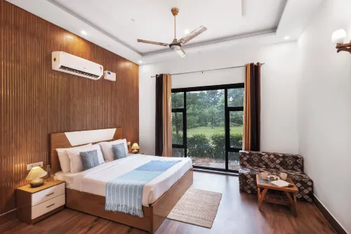 Alaya Stays Aroma Green 4 BHK Farmhouse - breakfast