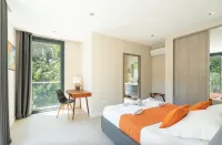 Hôtel Particulier Cassis - Hpc Suites Cassis Centre - Parking Securisé & Piscine Chauffée - 4-Star