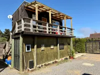 Nature Retreat Cabin Quintay: BBQ, Views & Parking - 2 ดาว