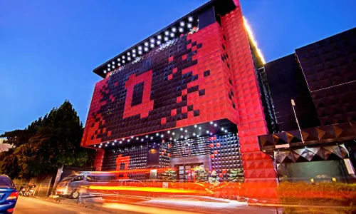 Luks Lofts Hotel & Residences