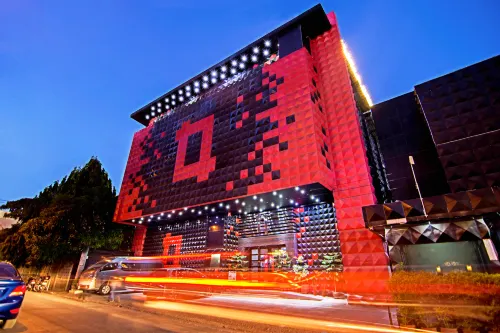 Luks Lofts Hotel & Residences