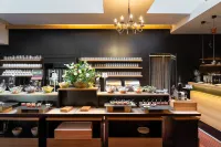 Maxmilian Lifestyle Resort - Quầy bar
